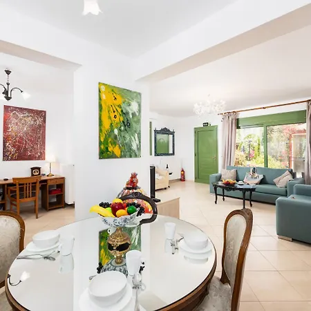 Villa Atlantis *
